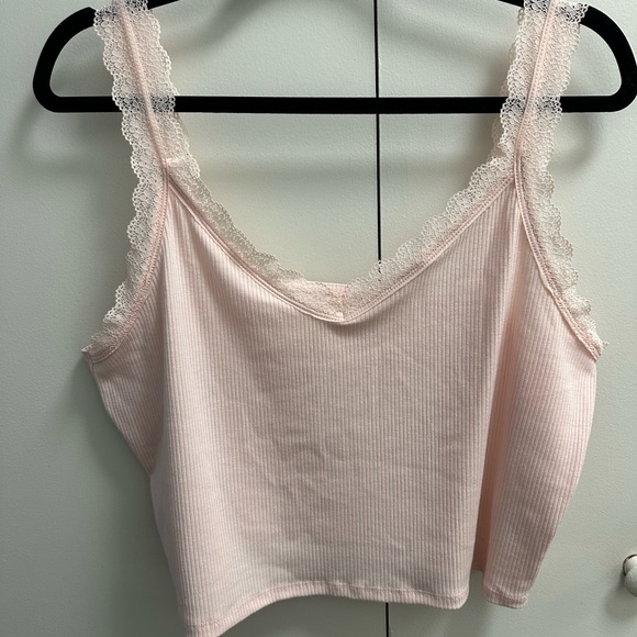 NWT American Eagle Pink Lace Trim Crop Tank Top - Picture 1 of 4